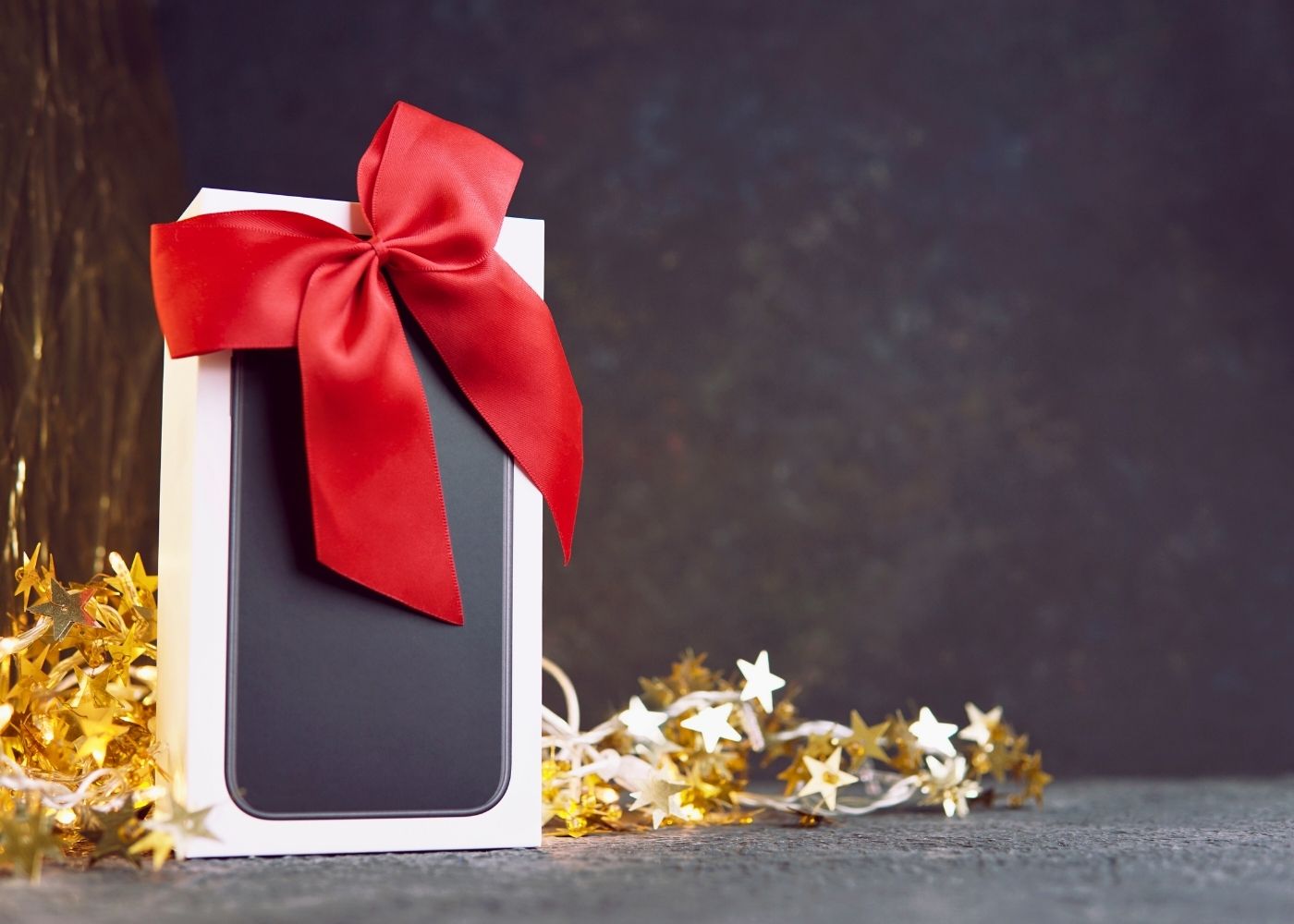 The Ideal Tech Gift for All Ages: iPhone 11 Refurbished